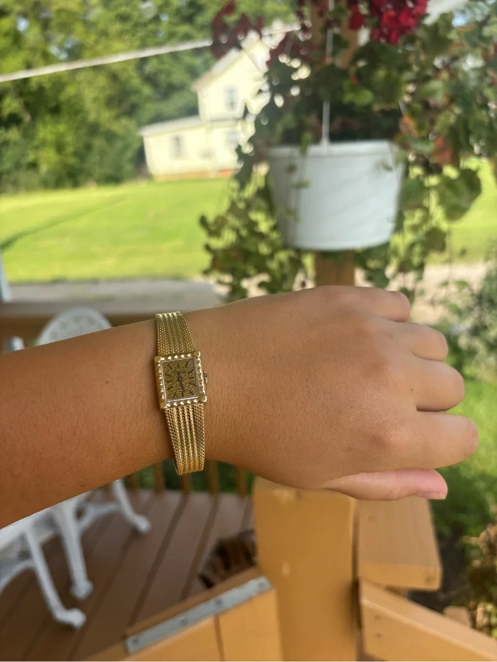 Vintage mechanical ladies gold tone dufonte luxury rectangular watch